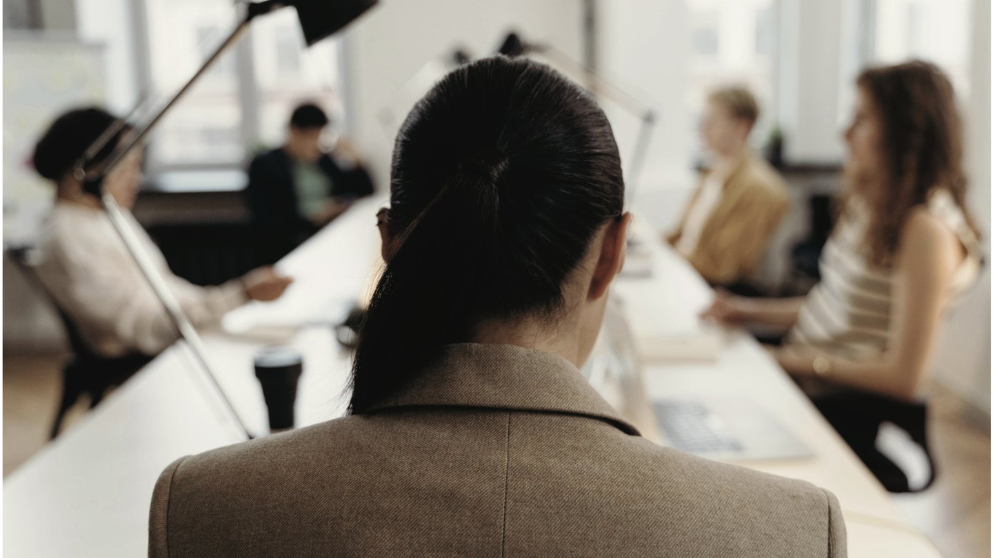 How to Conduct a Labor Management Meeting